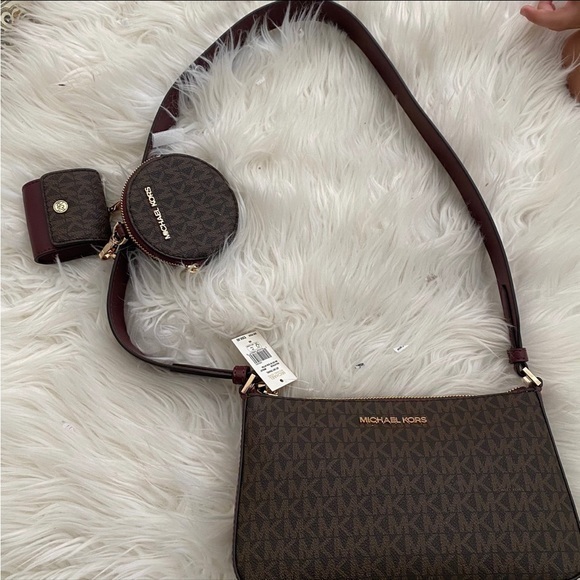 New MICHAEL KORS JET SET TRAVEL SMALL SHOULDER CROSSBODY BAG WITH TECH ATTACHED - Picture 2 of 9